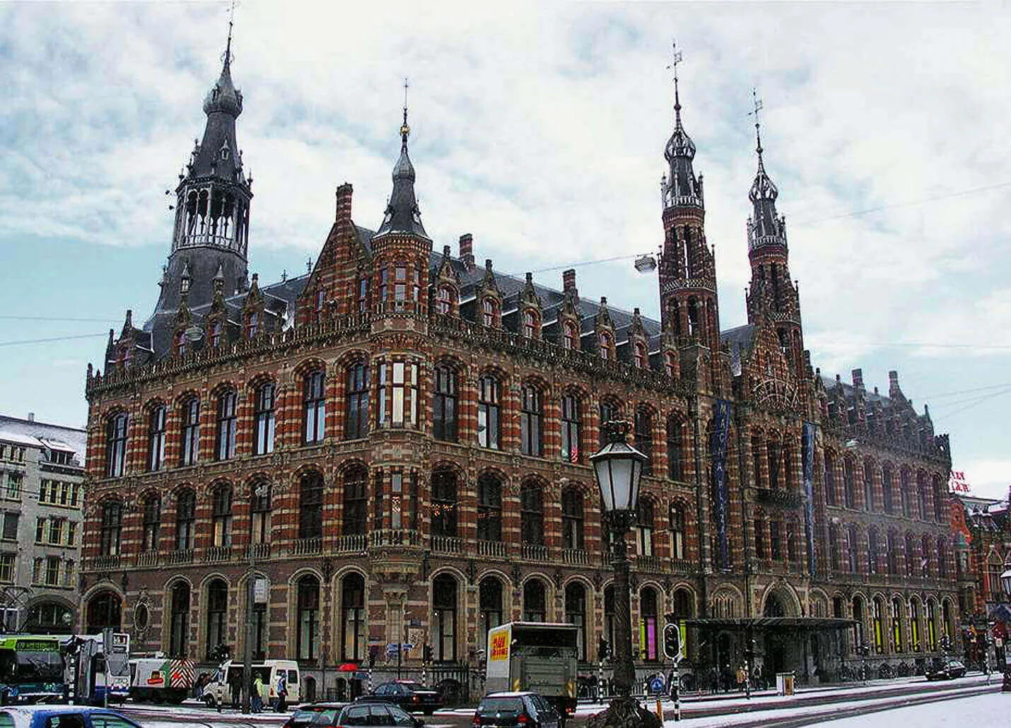 Magna Plaza (Amsterdam)